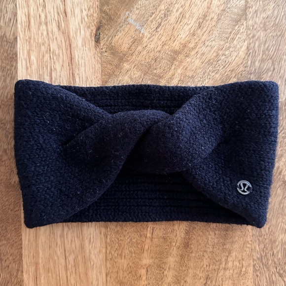 lululemon athletica Accessories - Lululemon Cozy Knit Headband – Black